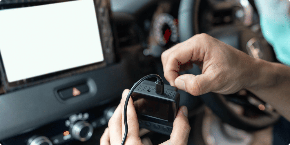 Guide pour installer facilement une caméra de tableau de bord dans votre voiture